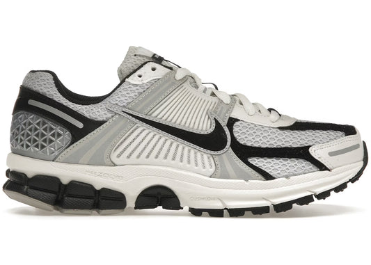 NIKE VOMERO 5